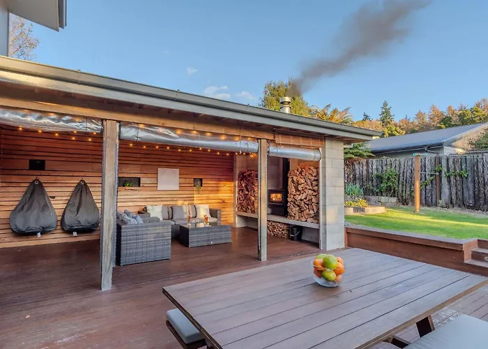 Lewis - Beside The Redwoods With Pool 펜션 *